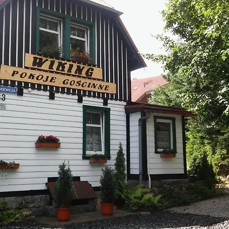 Проживання в сім'ї Wiking Шклярська Поремба